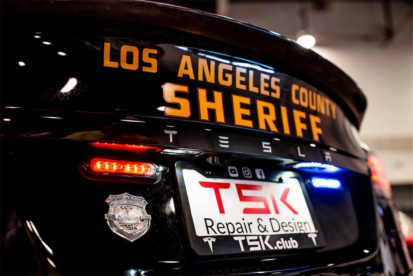 Police Interceptor project: Los Angeles County Sheriff lettering and TSK Repair & Design plate on the rear